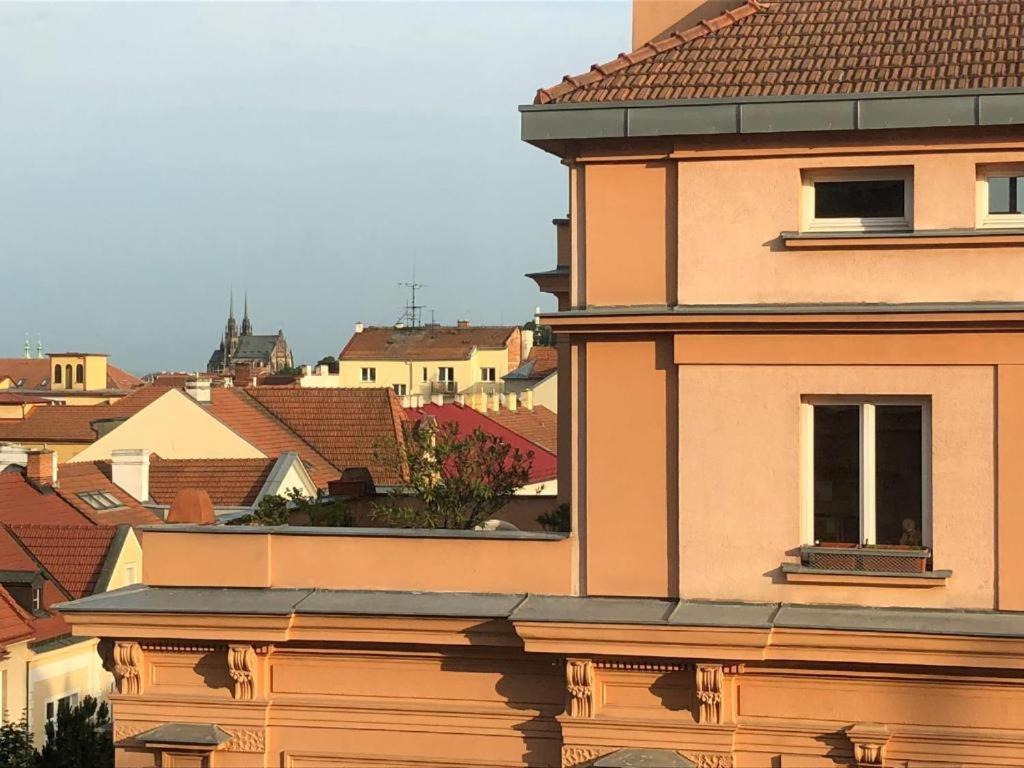 Rooms Veveri - Uvoz, 10 Min Peski Do Centru Brno Esterno foto
