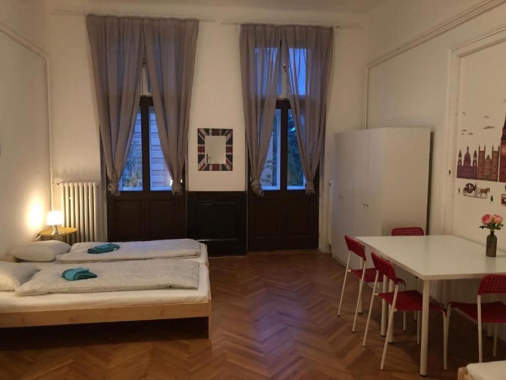 Rooms Veveri - Uvoz, 10 Min Peski Do Centru Brno Esterno foto