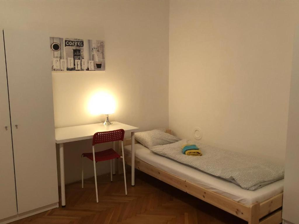 Rooms Veveri - Uvoz, 10 Min Peski Do Centru Brno Esterno foto