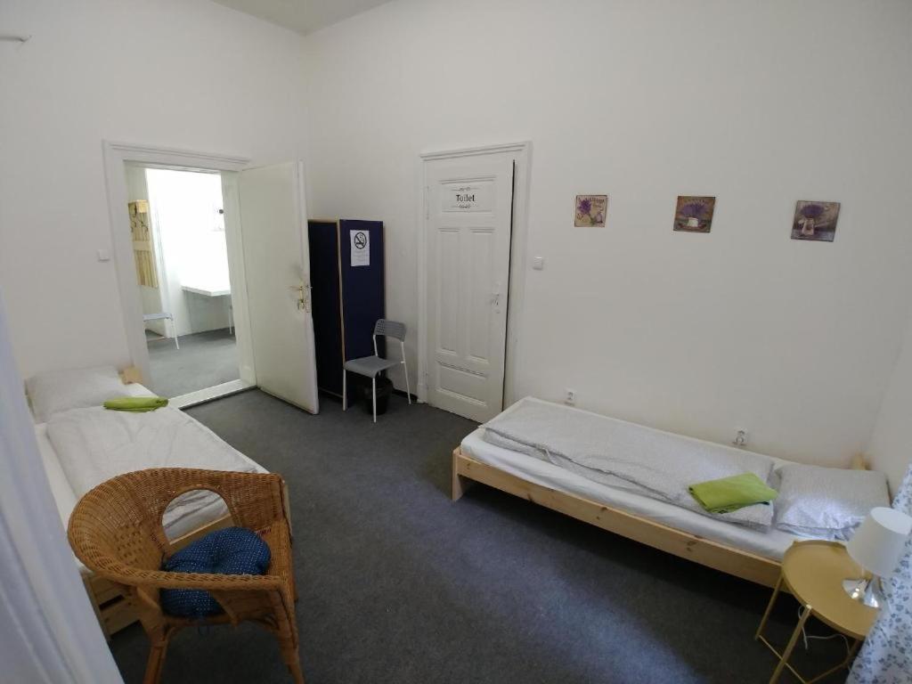 Rooms Veveri - Uvoz, 10 Min Peski Do Centru Brno Esterno foto