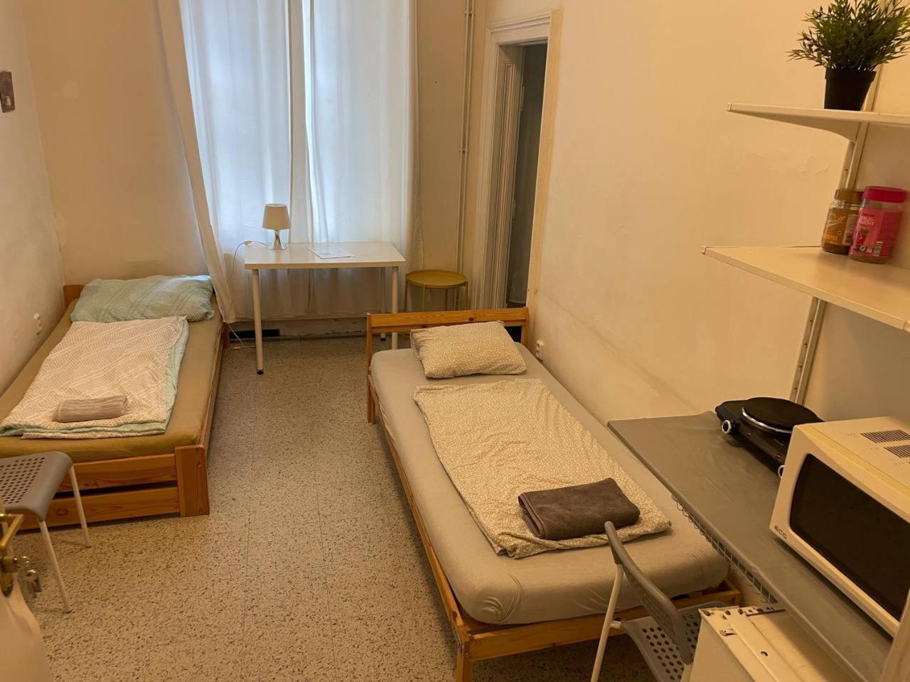 Rooms Veveri - Uvoz, 10 Min Peski Do Centru Brno Esterno foto