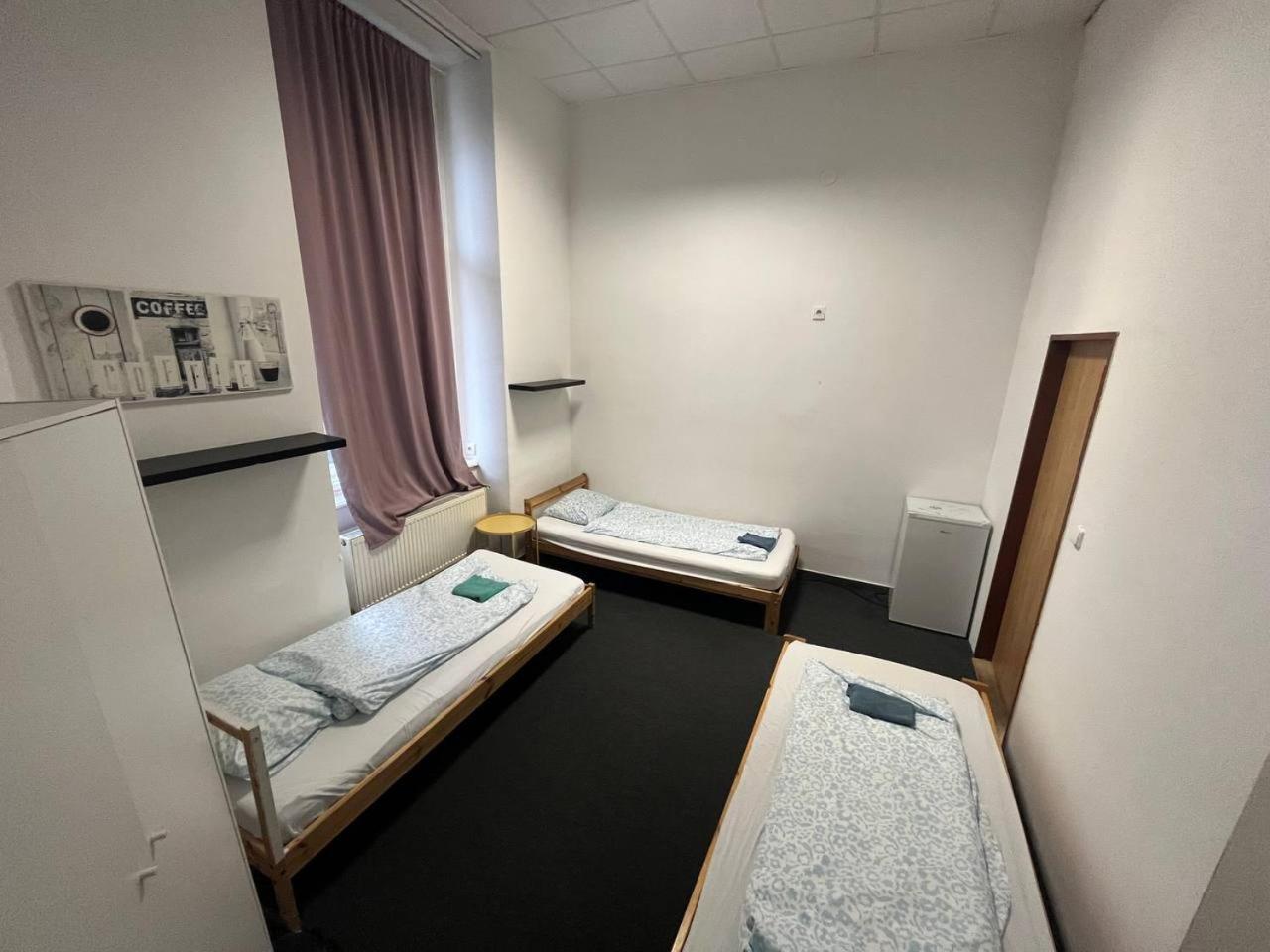 Rooms Veveri - Uvoz, 10 Min Peski Do Centru Brno Esterno foto