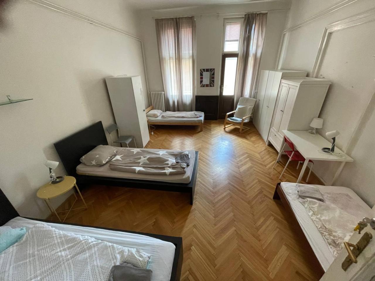 Rooms Veveri - Uvoz, 10 Min Peski Do Centru Brno Esterno foto