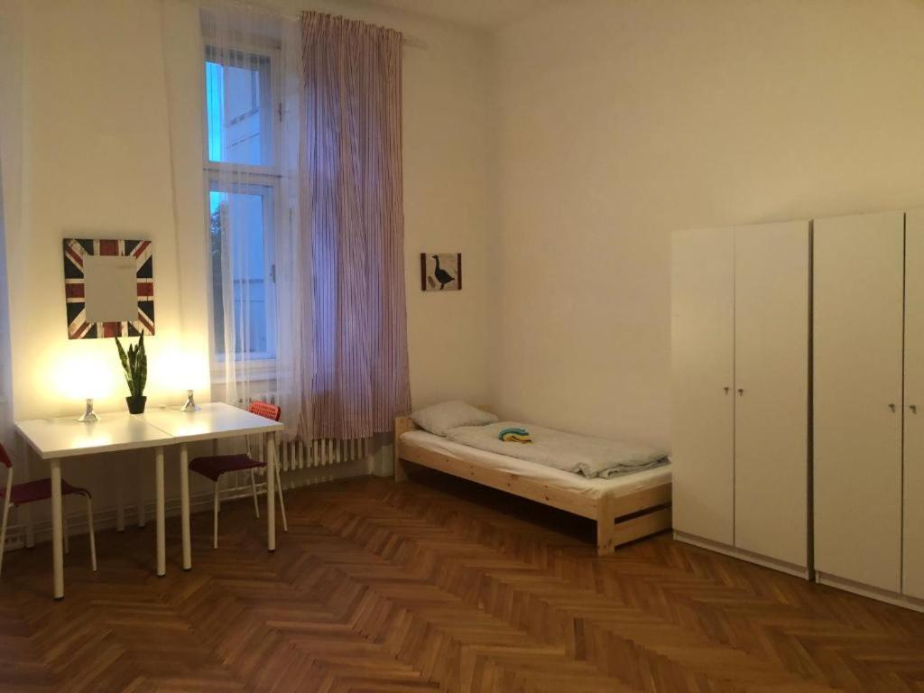 Rooms Veveri - Uvoz, 10 Min Peski Do Centru Brno Esterno foto